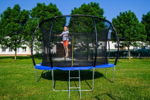 G21 SpaceJump trambulin védőhalóval, 366 cm, ajándék létrával, kék színben