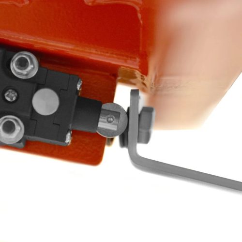 BENZINMOTOROS TŰZIFA DARABOLÓ