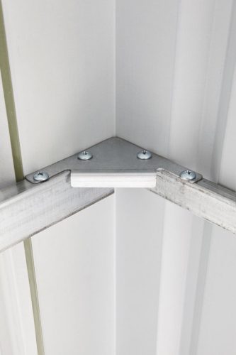 Kerti szerszámtároló ház kb. 1,8x1,5 méter alapterület, fém, ezüst szürke színű, GLOBEL65+napfénytető