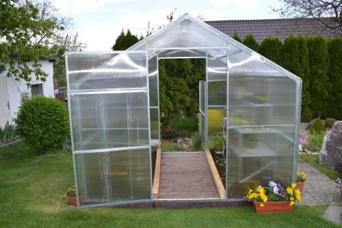 üvegház LANITPLAST DOMIK 2,6x2 m PC 4 mm LG2552